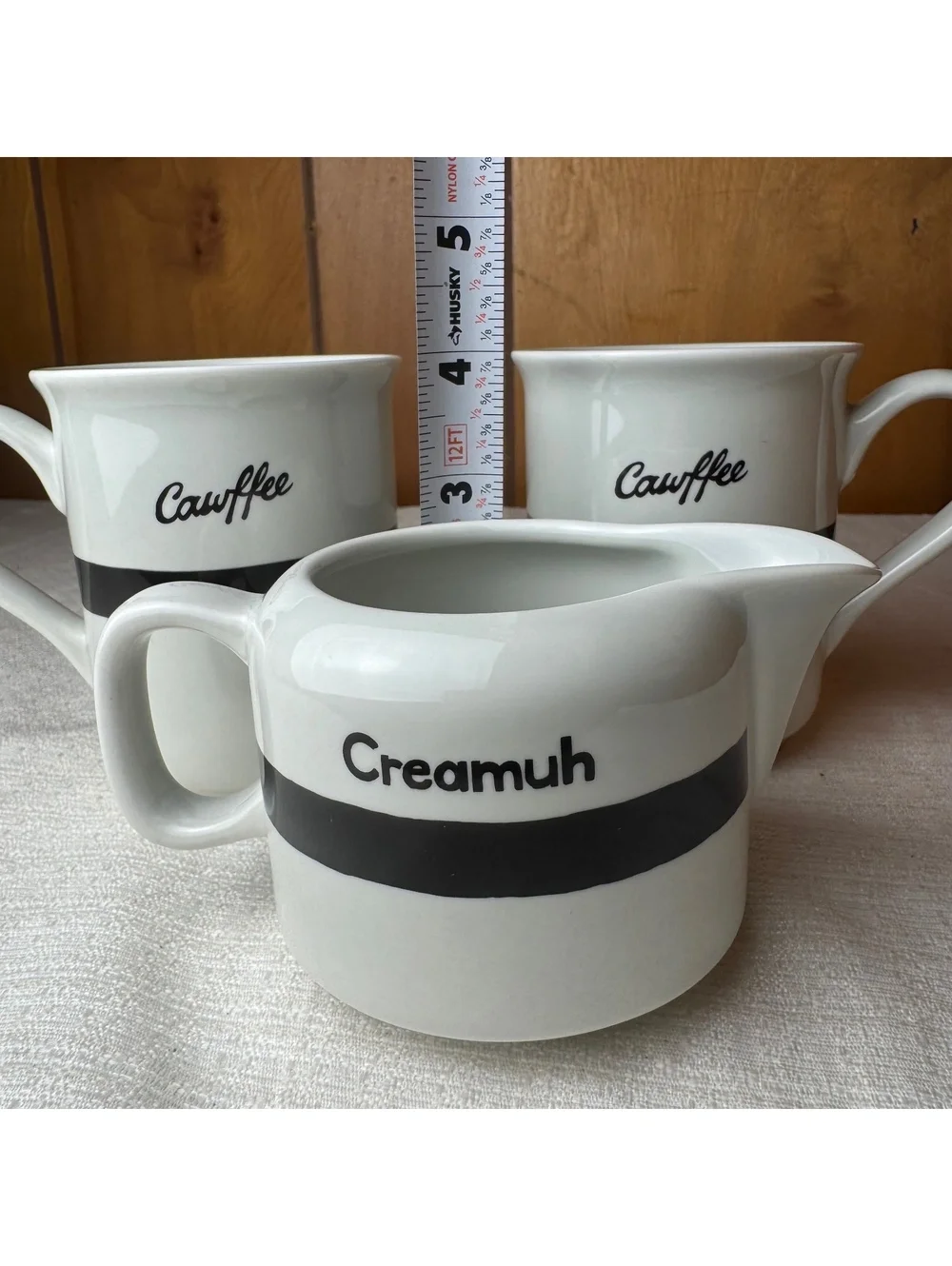 Fishs Eddy Brooklynese Cawffee Mugs Creamuh Creamer Set Black White